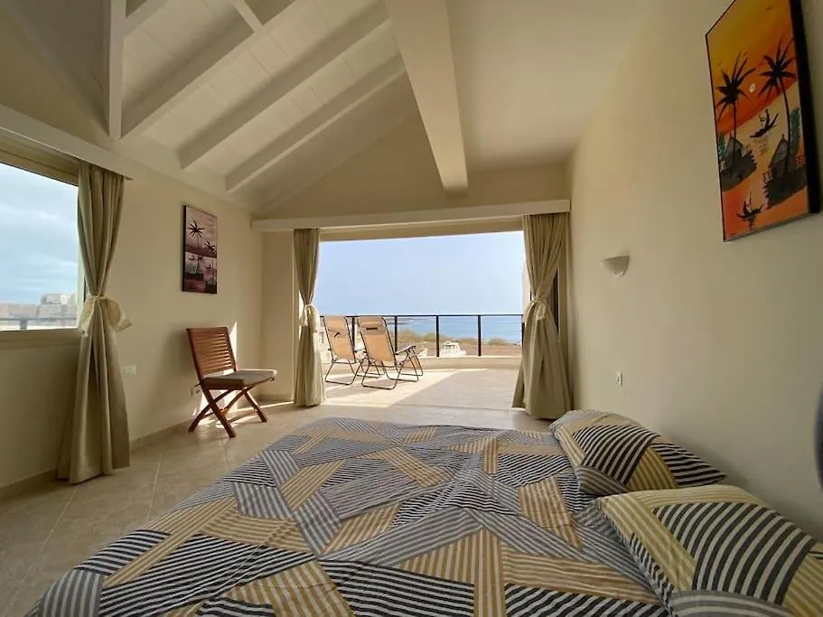 Villa Surf House - Your Exclusive Getaway Palmeira Cape Verde
